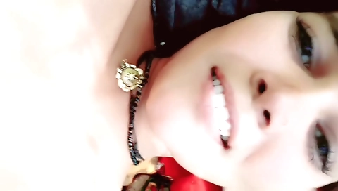 Sexy brunette rides cock outdoors in amateur sex clip