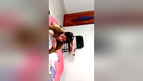 Indian pornstar with a sexy face in a web camera vid