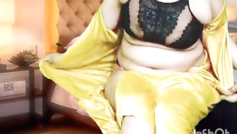 Muslim step mom masturbates while doing a solo video