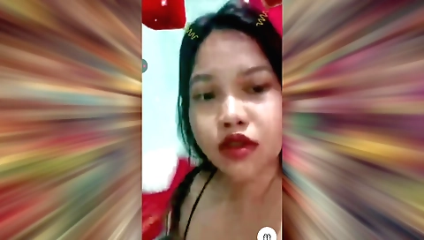 Solo female with big boobs masturbating in bedroom video