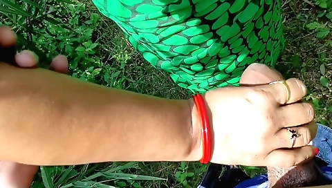 Indian hottie with a hot body and sexy face gets pounded