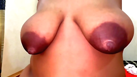 Indian hottie gets her pussy fucked at the hotel room