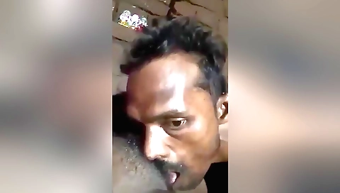 Indian babe gets hairy pussy fucked in webcam video