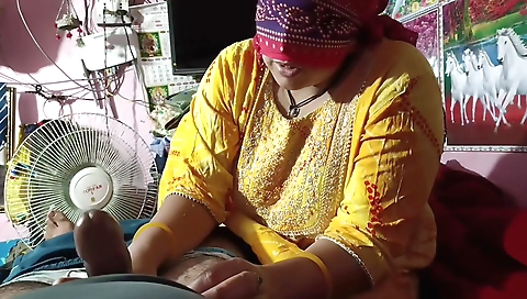 Brunette chick gets her pussy fingered by her stepbrother