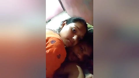 Indian girl rubs her pussy with her big dick in cam video