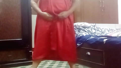 Busty Indian chick with big ass shows off on webcam