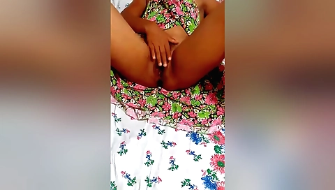 Amateur brunette with a big ass has a great time fucking