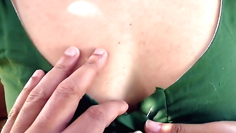 Indian teen wants to seduce her stepdad in the backyard