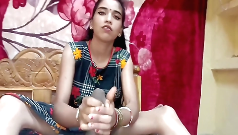 Hairy brunette babe shows her fingers to the stepbhai