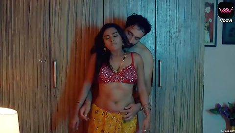 Brunette beauty with natural curves mardana sasur showing off