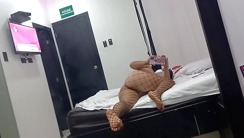 Big ass brunette gets workout in the night club room