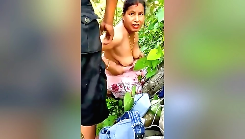 Indian amateur milf caught herself fucking outdoors