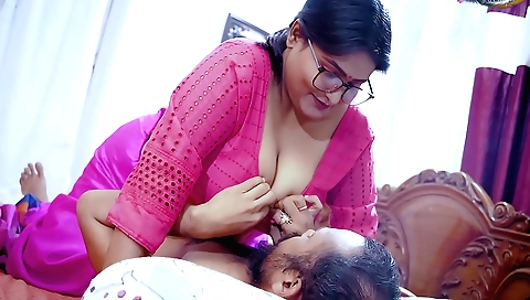 Indian busty milf in treatment room is getting treated