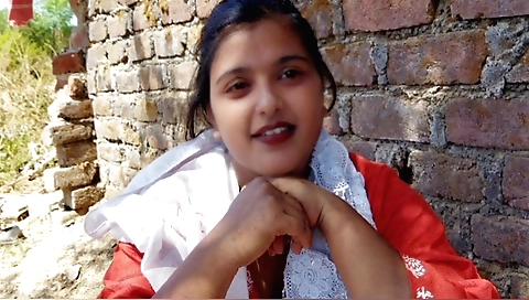 Indian slut with hairy pussy is fucking outdoor bhabhi