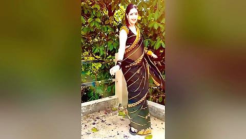 Indian solo girl with big boobs enjoys hardcore sex