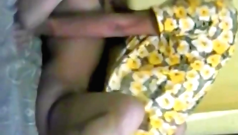 Indian amateur girl in bra and panties shows her body