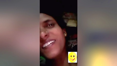 Today Exclusive- Bhabhi Showing Her Boob On Video Call