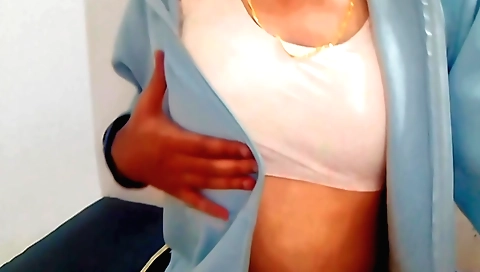 Indian step sister pressed her big boobies and fucked