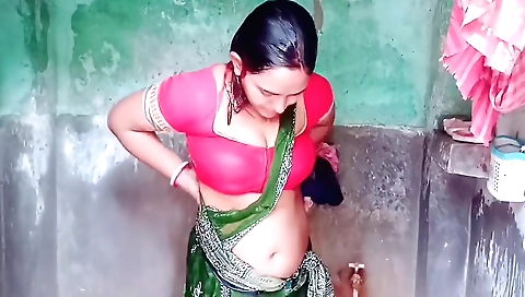 Indian girl is making out with her lover in a solo porn scene