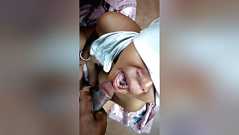 Indian big-butt girl gets fucked in her pussy and ass