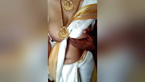 Cheating Mallu Aunty Hot Romance Breast Licking Hot Viral Video