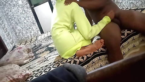 Indian girlfriend makes her boyfriend hard with her hand job