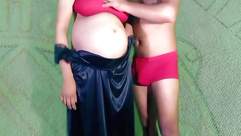 Mature indian milf gets fucked by a man on amateur porn video