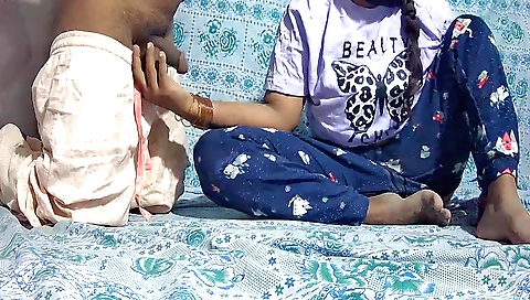 Indian girl with a beautiful face gets off on a hard fuck