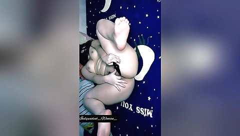 Motee girl loves amateur batahol mein vaibretar chipaka diya