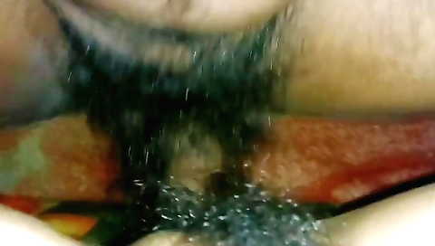 Amateur hairy video shows a naked and humppy woman