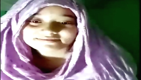 I'm making a webcam vid of me fucking in my bedroom