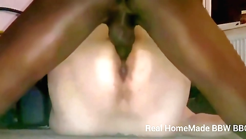 Indian babe with pink pussy gets banged and deep in homemade