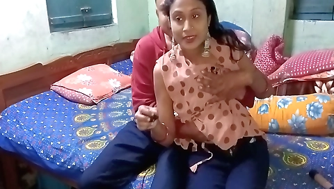 Indian amateur brunette gets her shaved pussy fucked