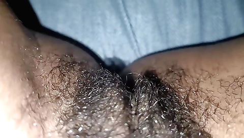 Indian girl shows her hairy pussy and ass in one solo scene