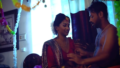 Nai nawali dulhan ne shadi ki hai jali shodai chudai hain