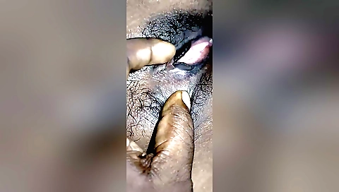 Hairy pussy licking for a sexy babe in amateur porn 4k