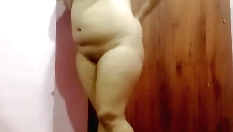 Sexy chick with large boobs and a nice ass gets wet on