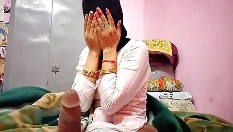 Brunette babe with a nice ass giving a blowjob in the morning