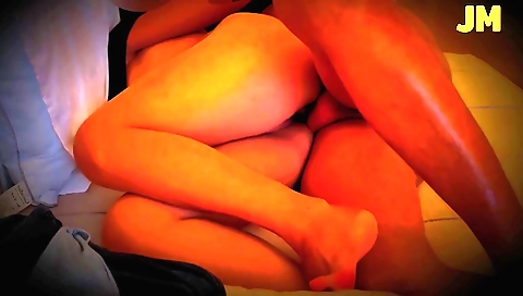 Indian girl tries to make hot sex with her boyfriend at home